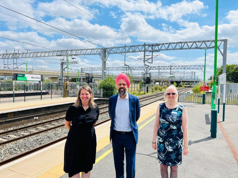 Tan Dhesi MP with representatives from the Rail Forum UK 