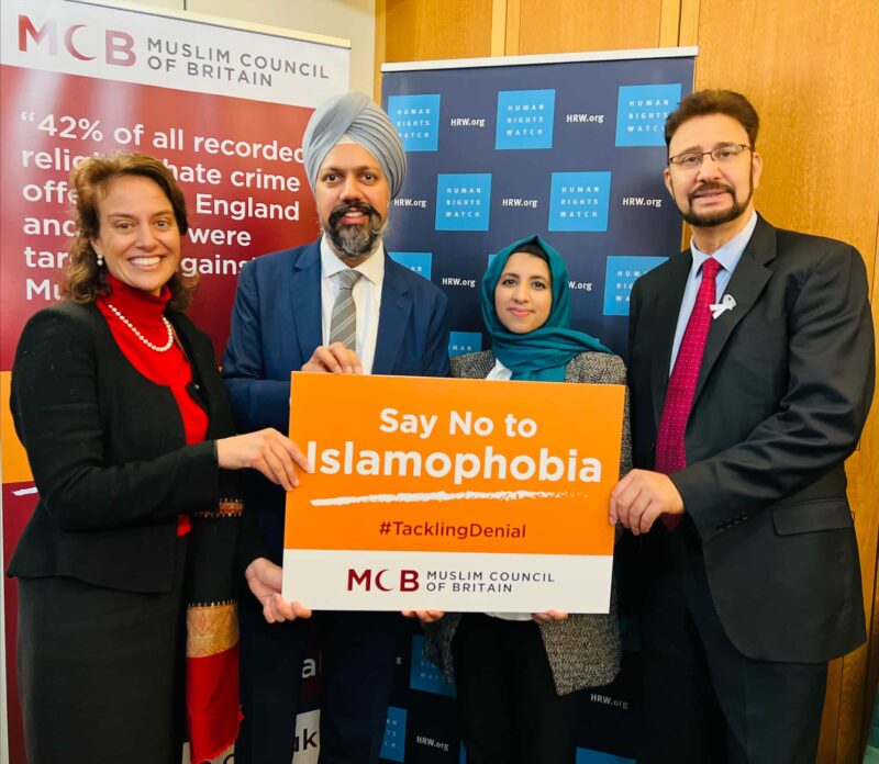 Tan Dhesi holding a sign which reads "No to Islamaphobia".